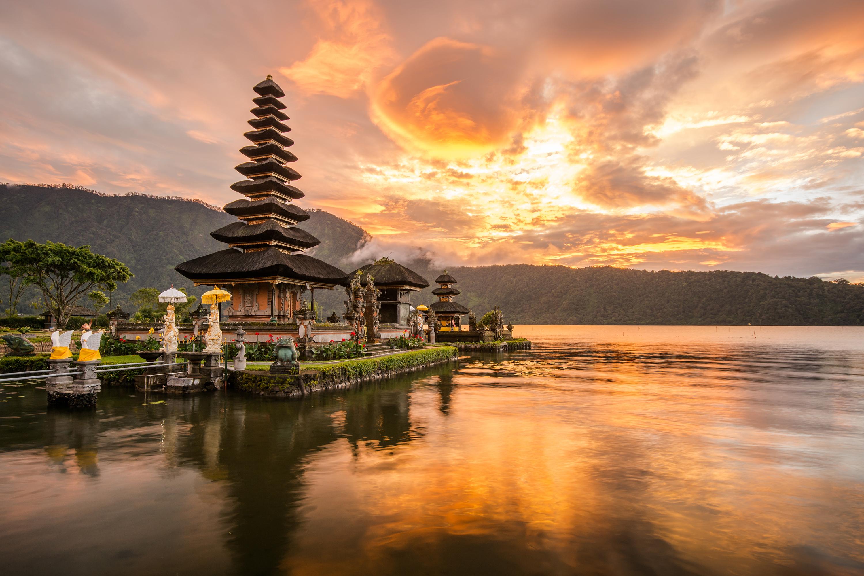 Indonesia tour packages