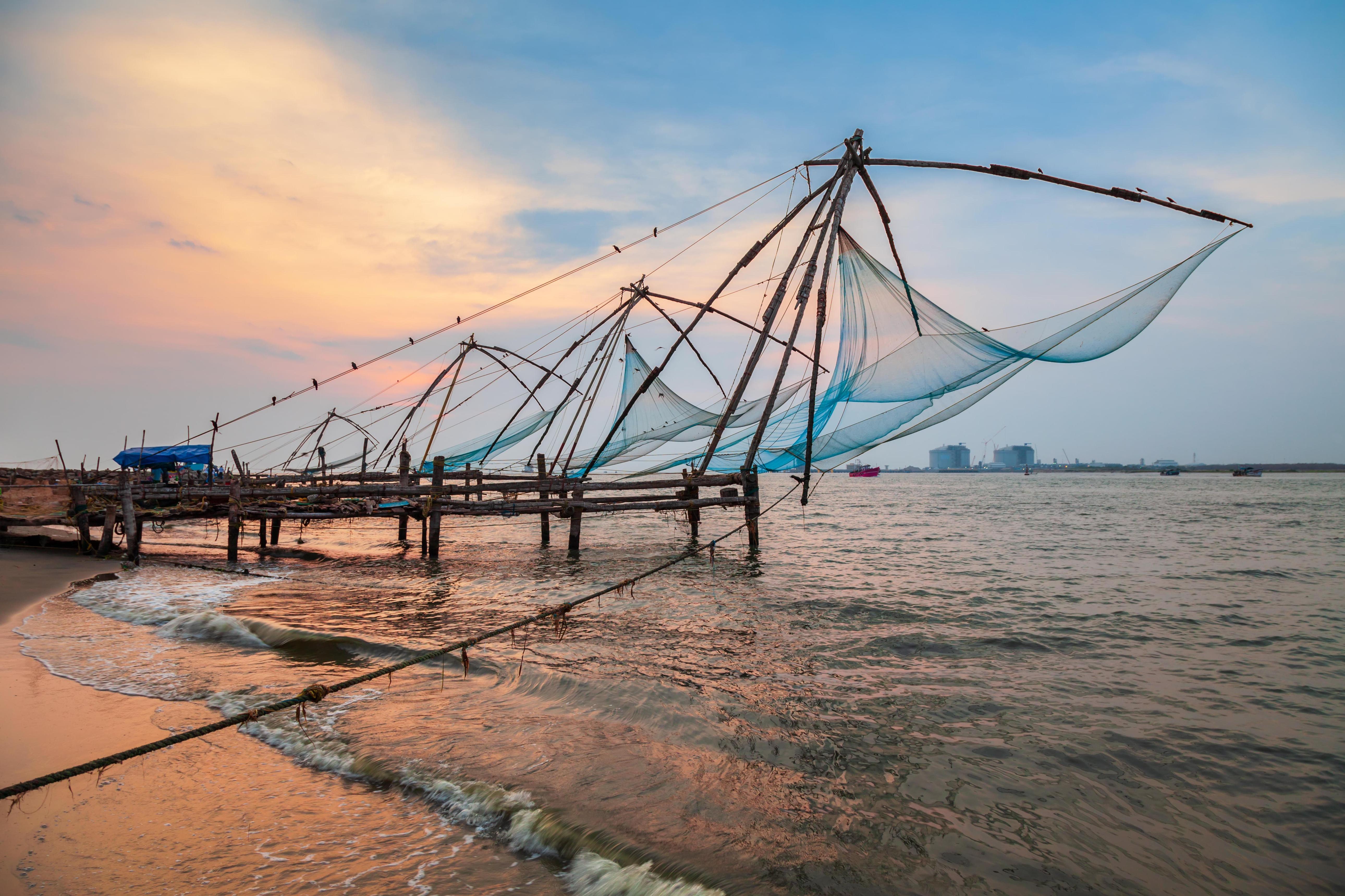 Kerala Heritage & Nature – Kochi – Munnar – Thekkady – Alleppey – Kochi
