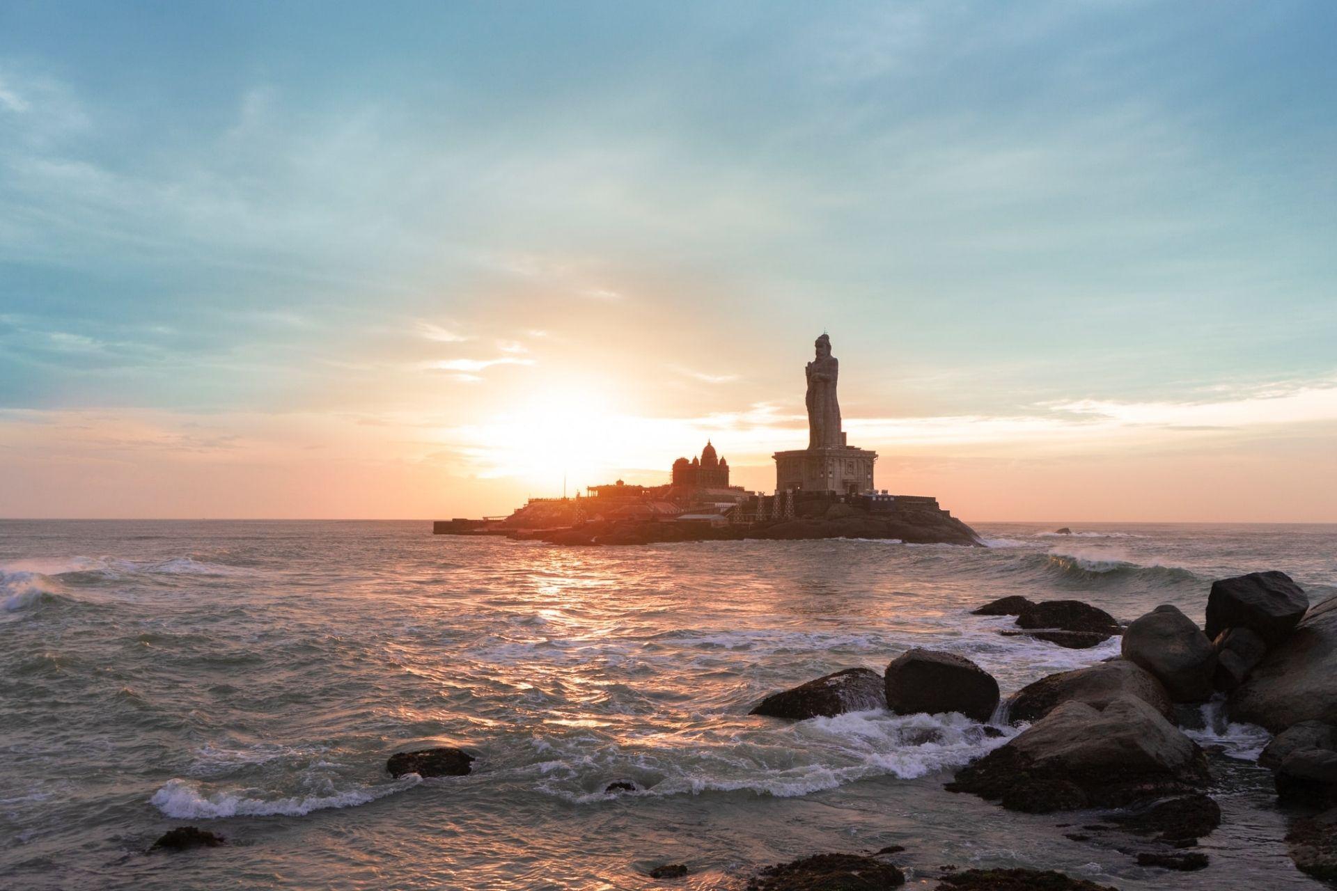 Kerala & Kanyakumari Grand Tour – Cochin – Munnar – Thekkady – Alleppey – Kovalam – Kanyakumari