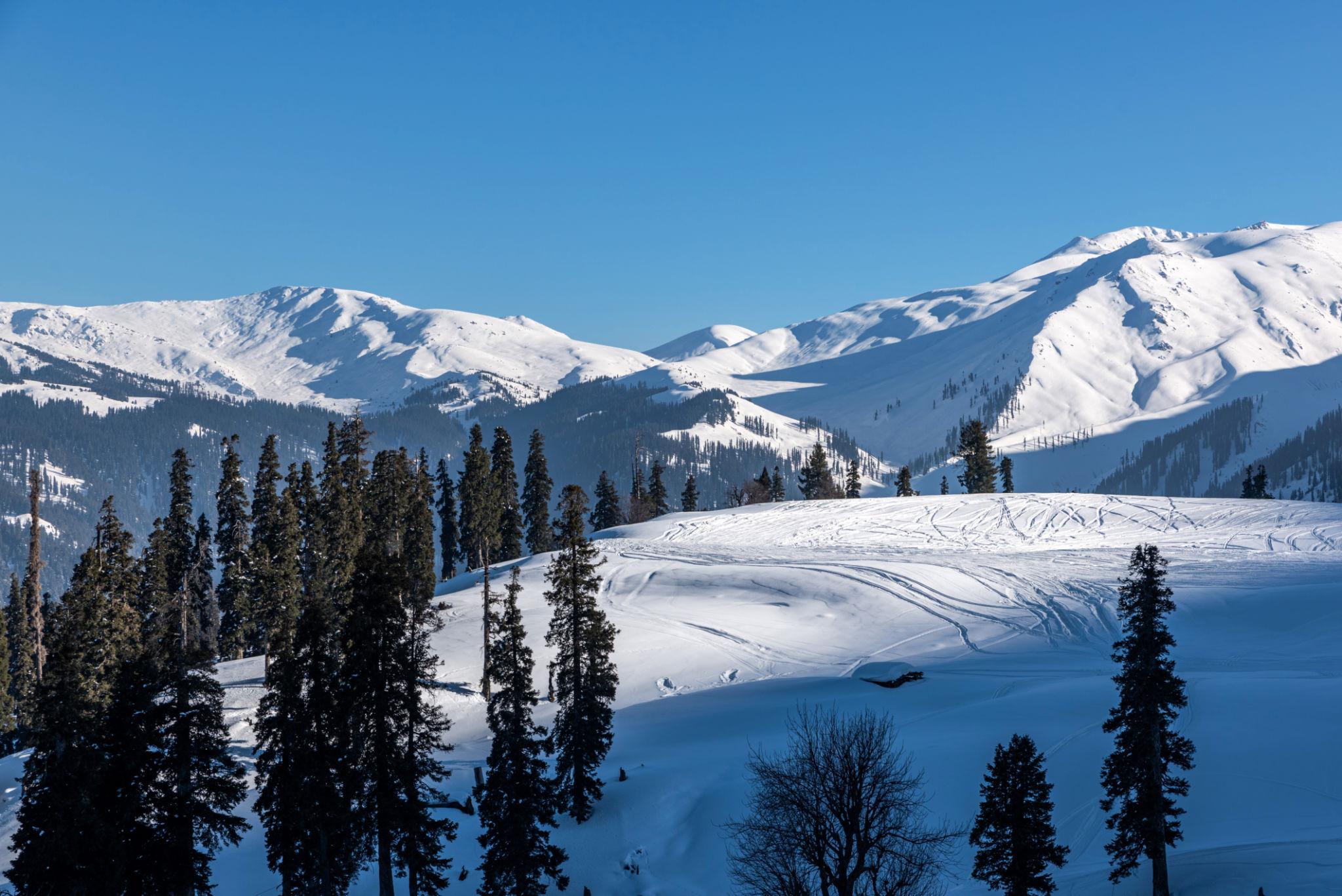 Srinagar – Gulmarg – Pahalgam – Sonamarg